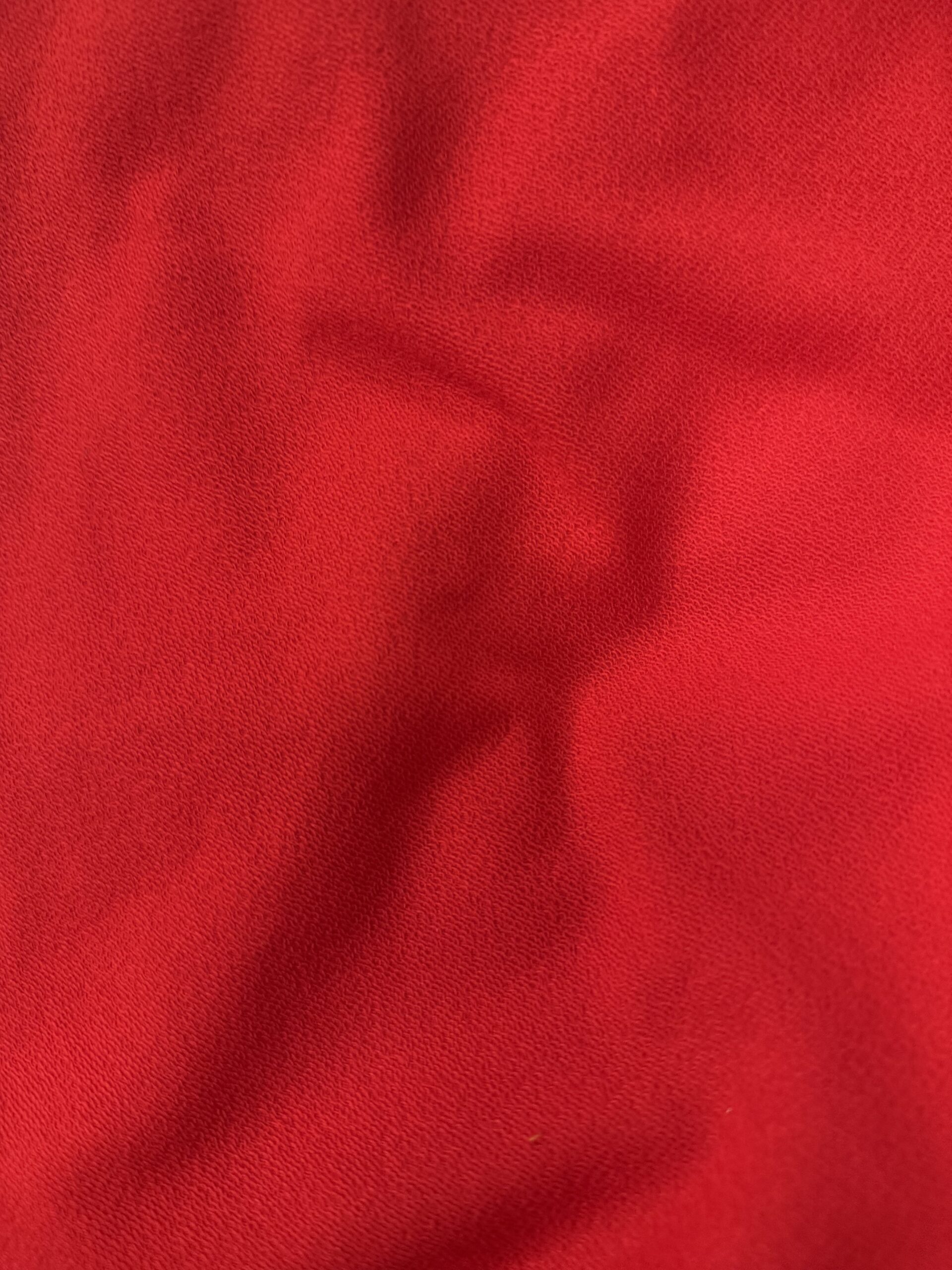 Kilpinis trikotažas "Raudona”